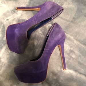 Jessica Simpson purple suede platform pumps
